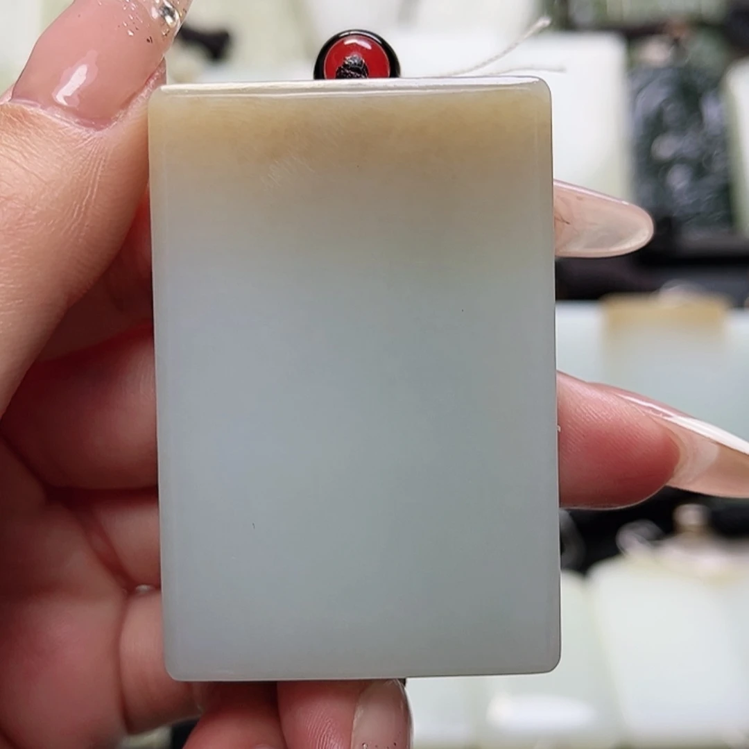 【闪购商品】颈饰未镶嵌和田玉