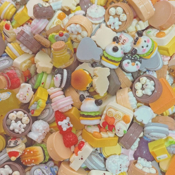 (开心挖挖乐）定制食玩diy树脂配件奶油胶摆件潮玩钥匙扣发夹