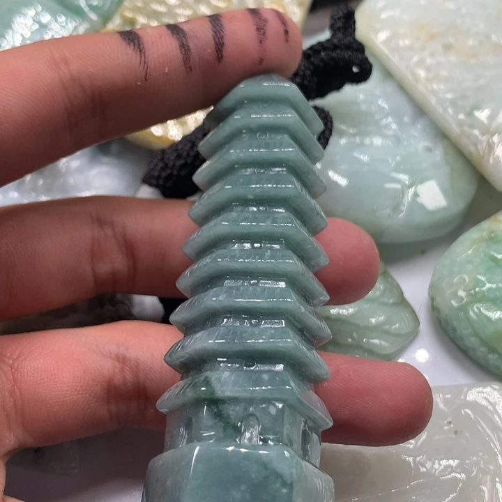 颈饰未镶嵌翡翠保真天然a货翡翠