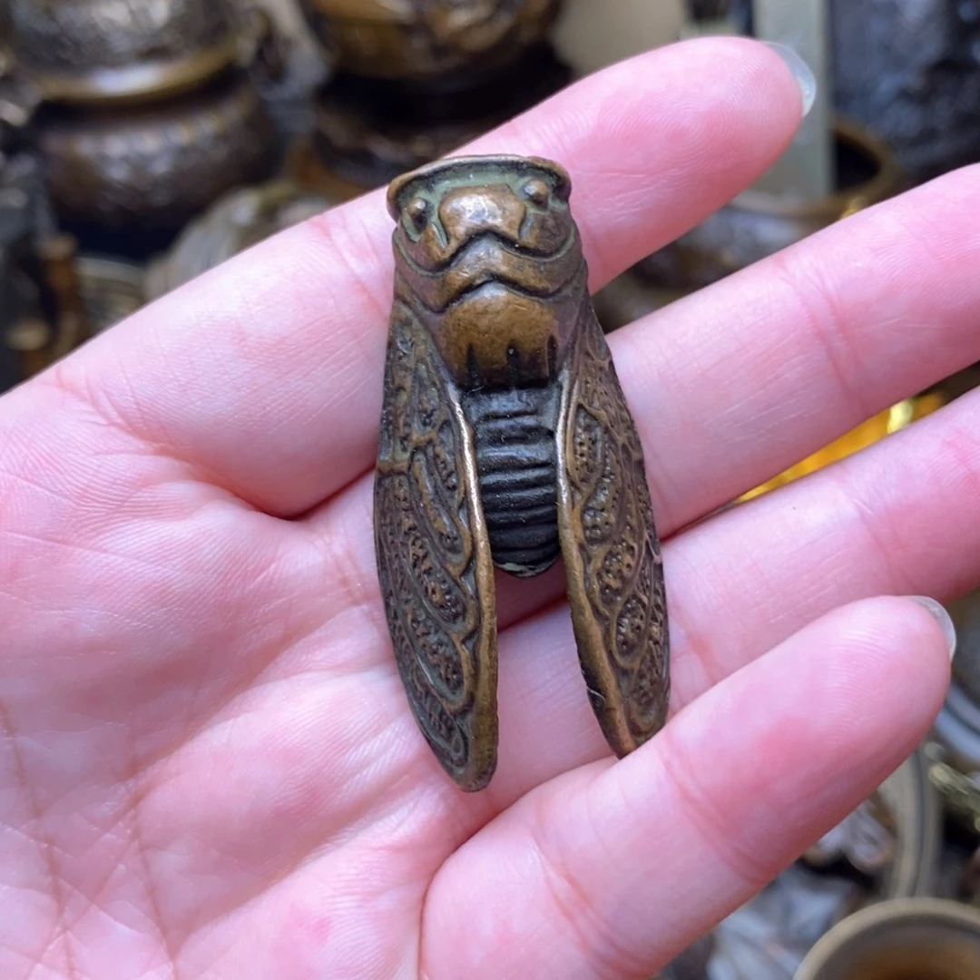 铜器摆件做工精良