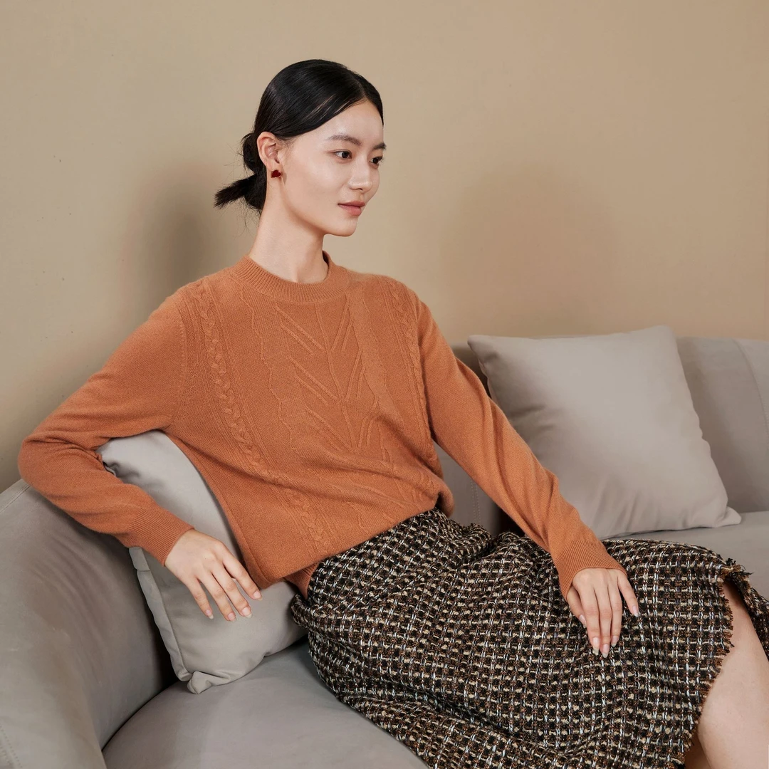 MIHUANG/米皇琥珀流光100山羊绒圆领提花加厚羊绒女衫522114