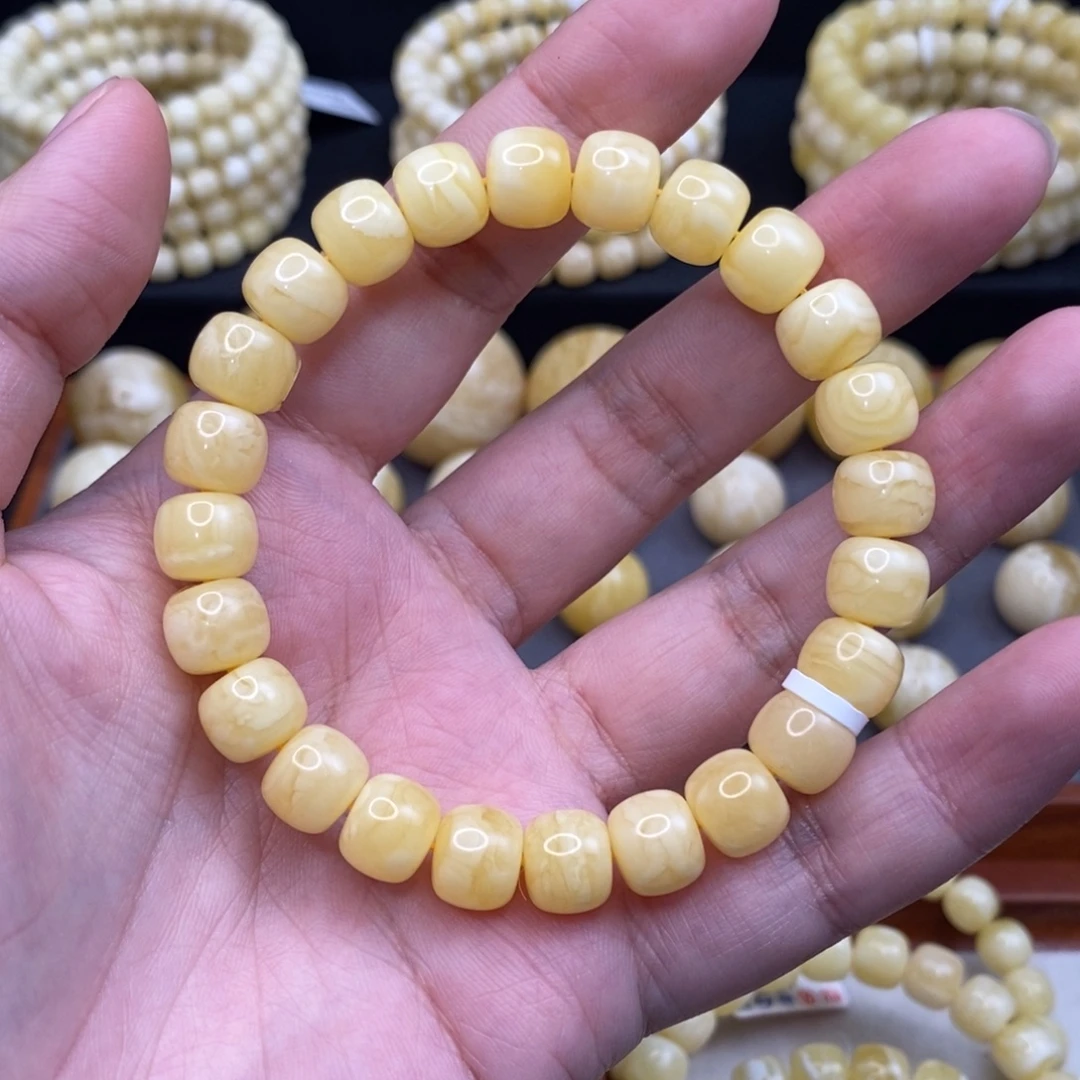 蜜蜡未镶嵌珠宝奇石