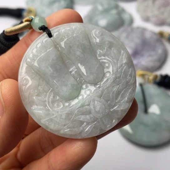 翡翠未镶嵌挂件翡翠