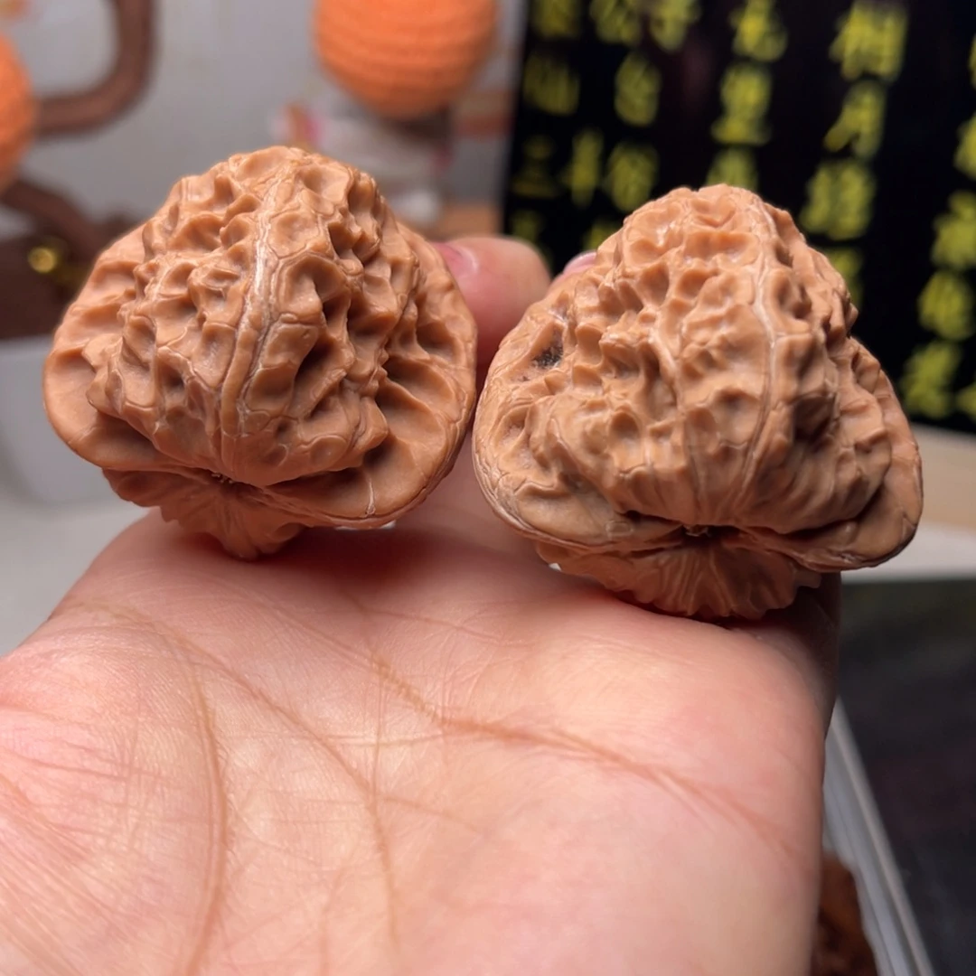 文玩核桃手串白蛇谷
