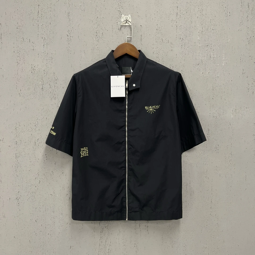 99新 Givenchy/纪梵希 gvc黑色做旧印花拉链衬衫短袖38码