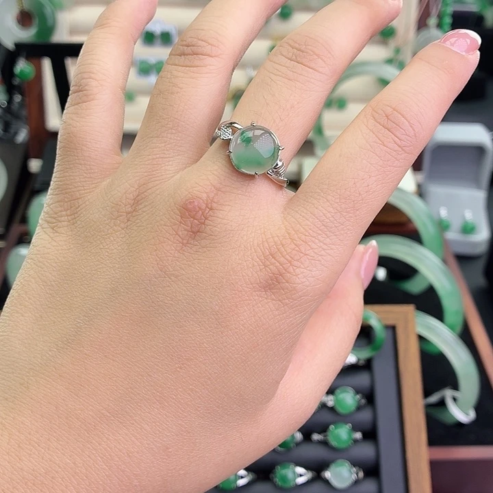 小***！石英质玉合金戒指