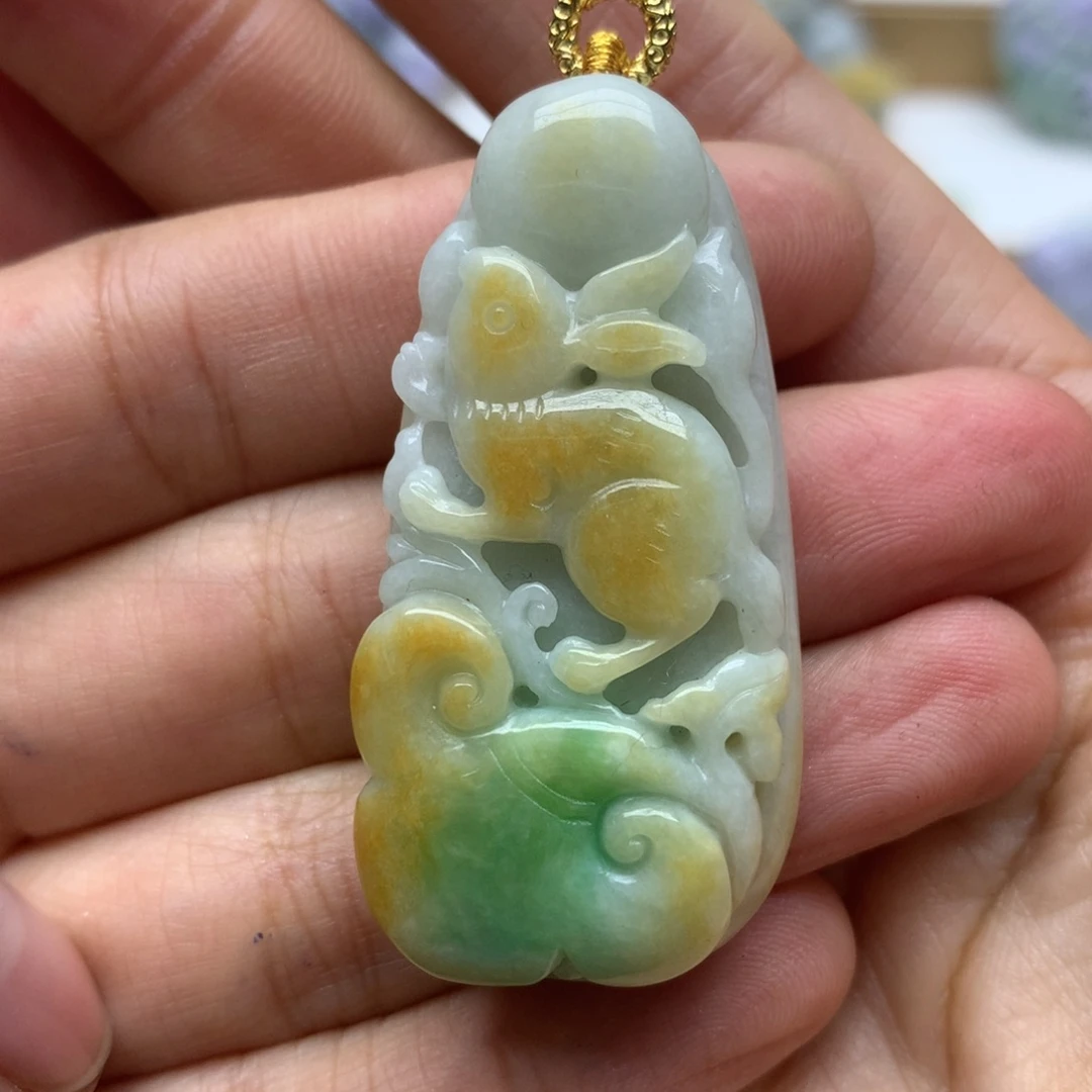 翡翠颈饰未镶嵌翡翠