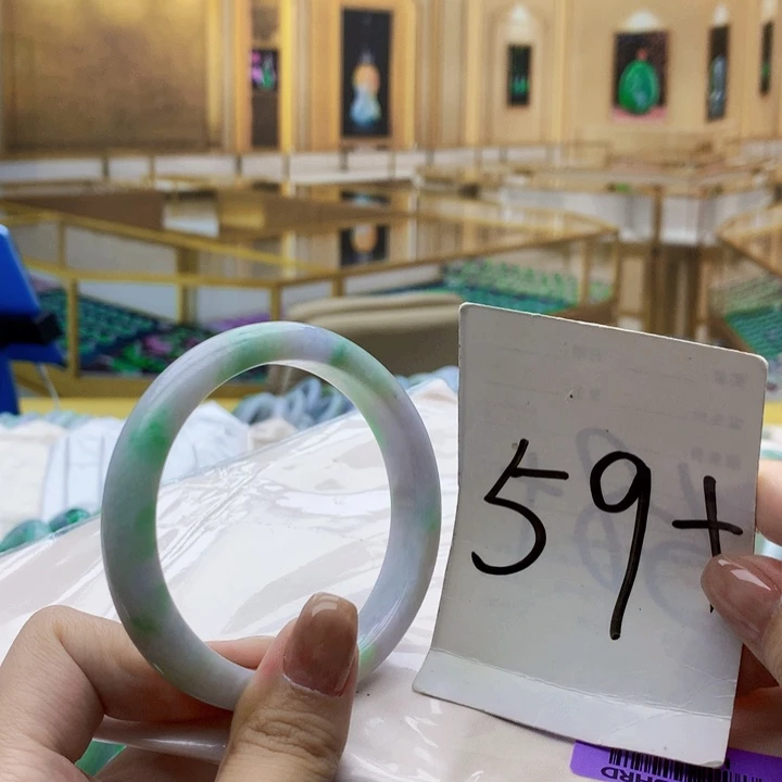 翡翠未镶嵌手镯9998……