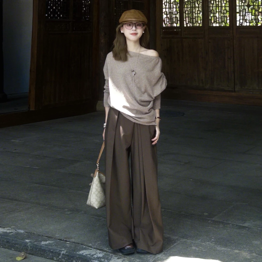 2025新爆款韩系早秋季高级感两件套穿搭秋冬斜肩针织女上衣一整套