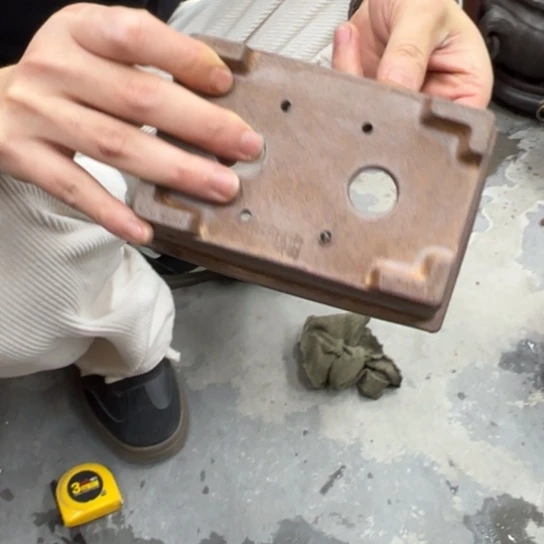 紫砂花盆中香薰装饰设计是