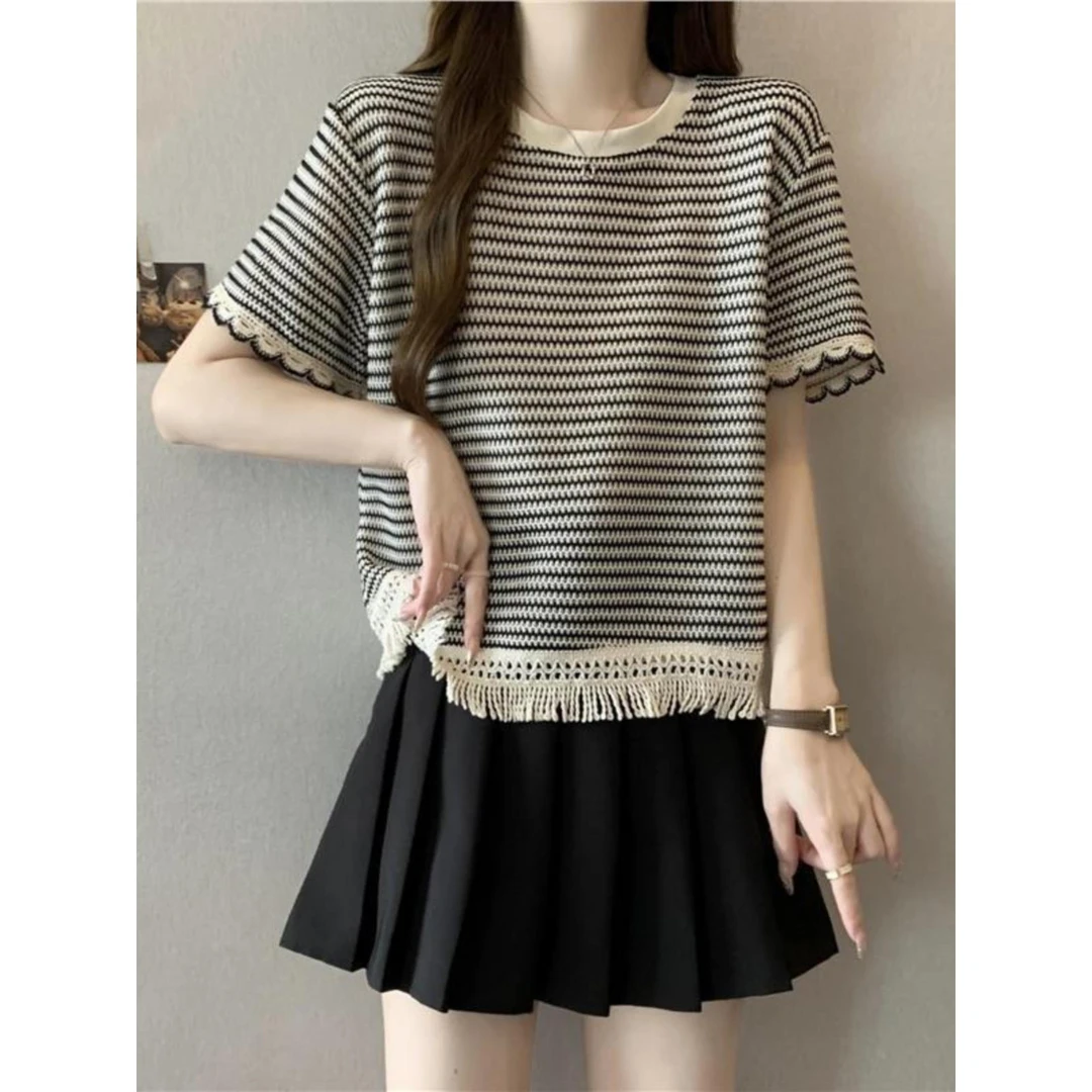 大码独特漂亮冰丝条纹短袖恤女夏胖显瘦高端爆款欧货短款上衣