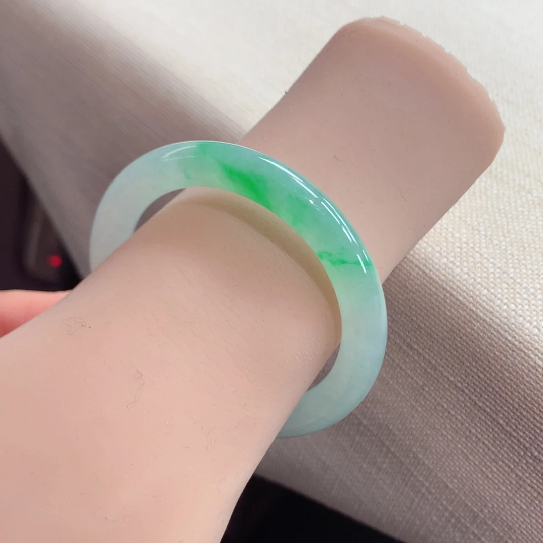 翡翠手镯未镶嵌21号