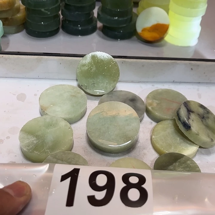 蛇纹石玉未镶嵌珠宝半成品