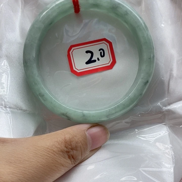 翡翠未镶嵌手镯翡翠