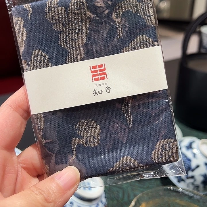 知舍茶巾111111111