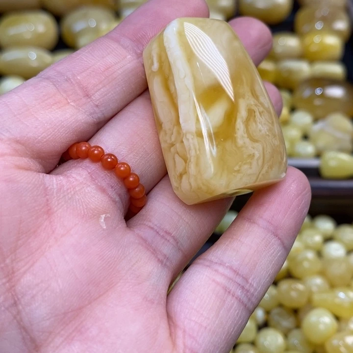 未镶嵌琥珀裸石原矿琥珀蜜蜡配饰