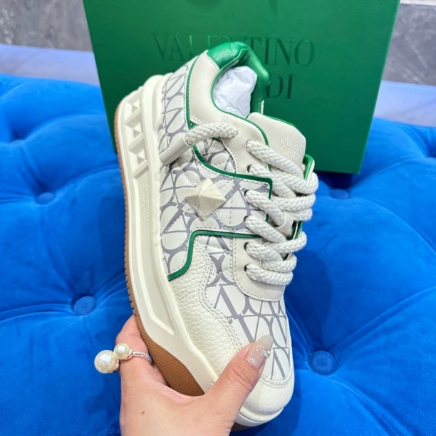 【1982名品国际】VLERTAION全皮高端品质运动鞋中帮百搭柔软潮鞋