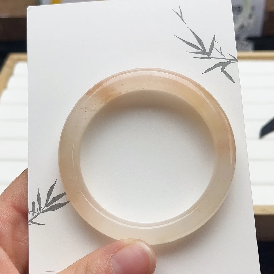 未镶嵌手镯石英质玉18