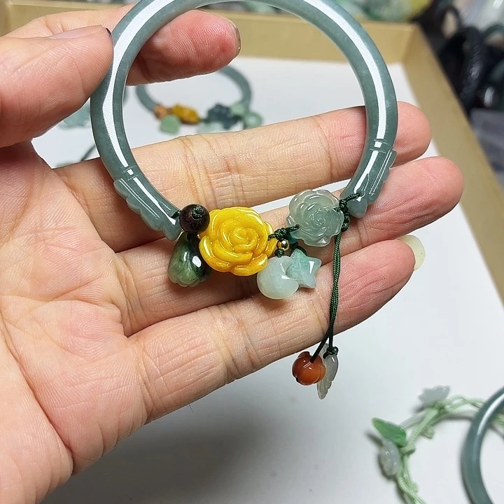 不***已未镶嵌手链翡翠55圈