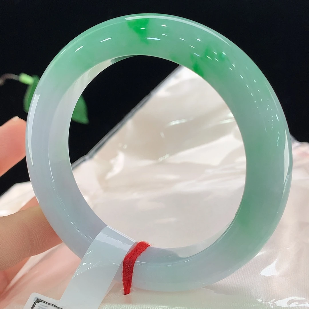 翡翠未镶嵌手镯1109