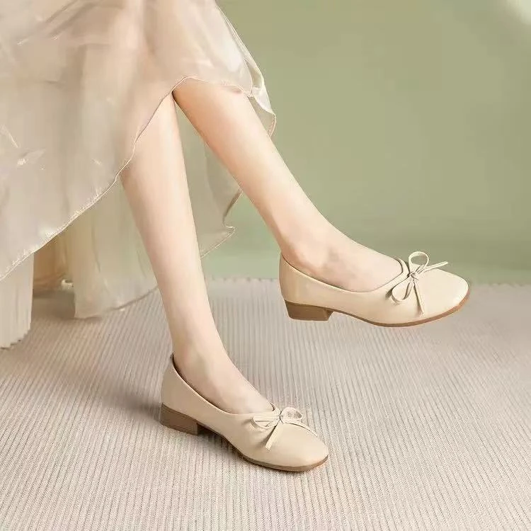 新款夏季软底方头平底软皮舒适休闲小皮鞋2501-8