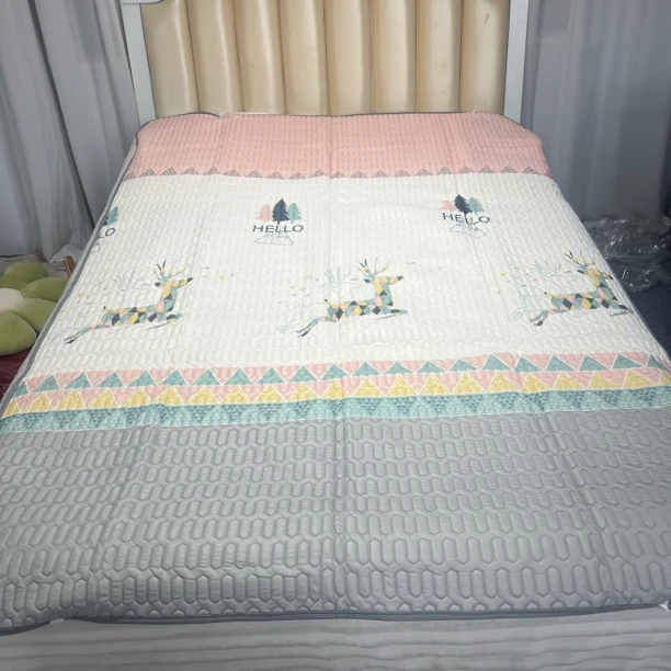 小华约180*200双面（有一面绒）麋鹿款乳胶单床垫