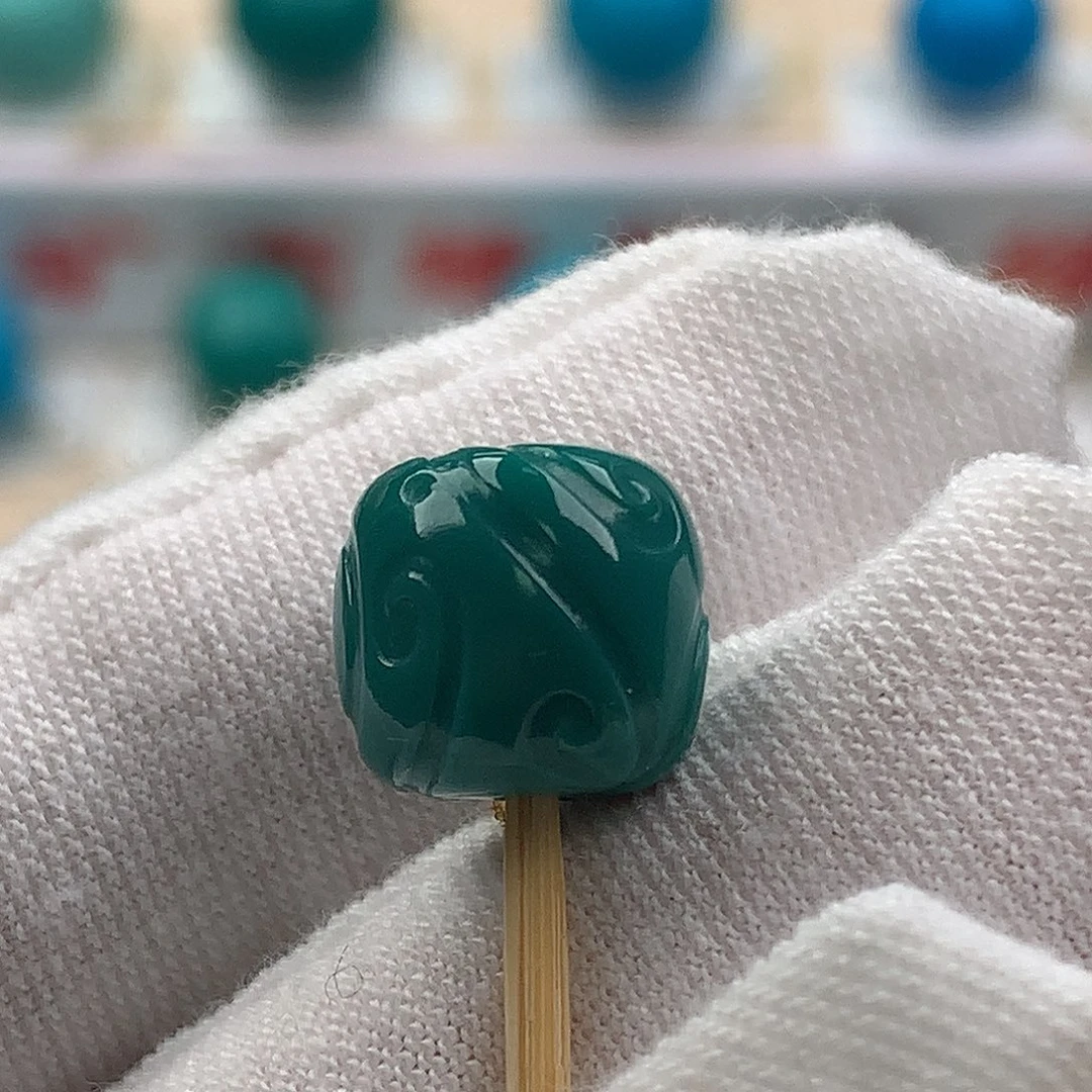 绿松石未镶嵌珠宝奇石10