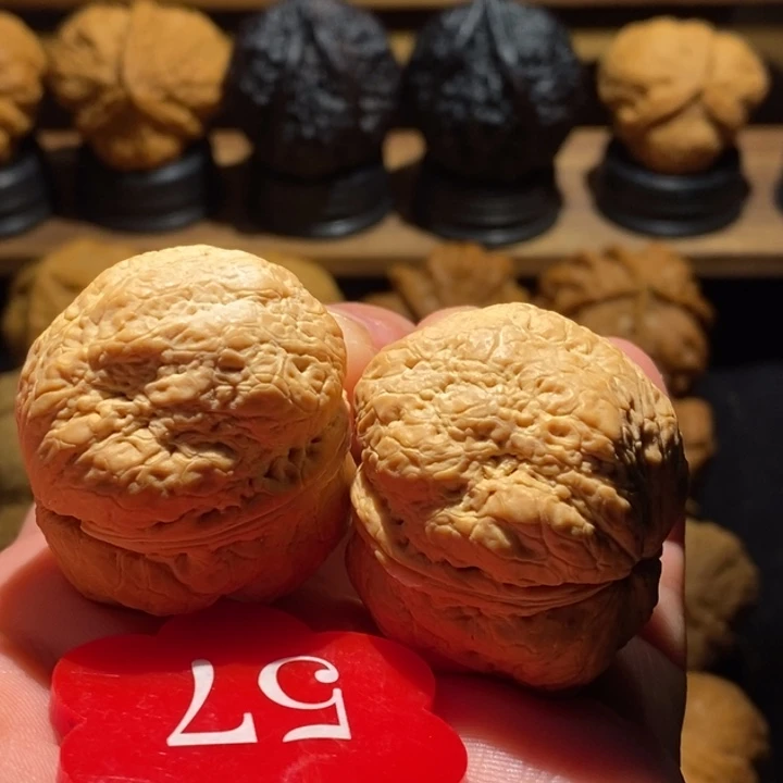 桃核吊坠方尊尺寸38