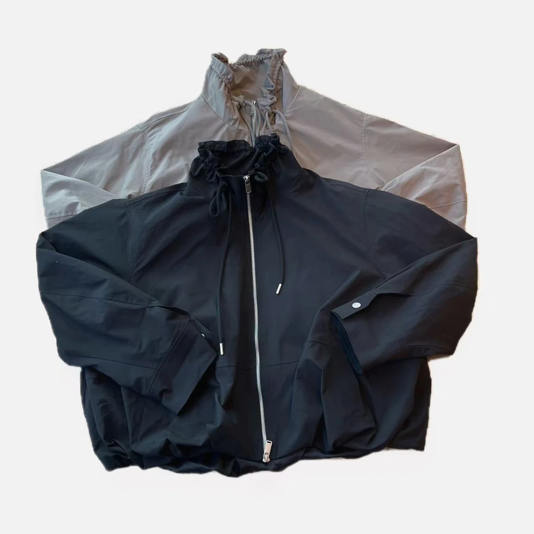 【秀秀新品】 花瓣抽绳领龟背冲锋外套
