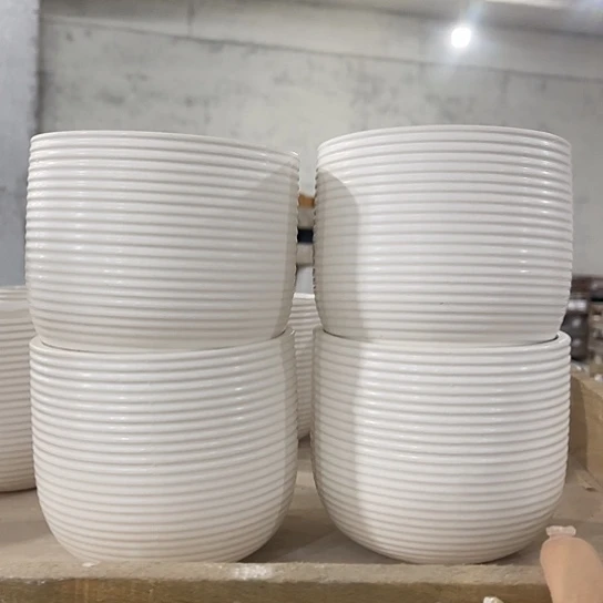 多肉绿植绿植陶瓷花盆9.9包邮，有孔