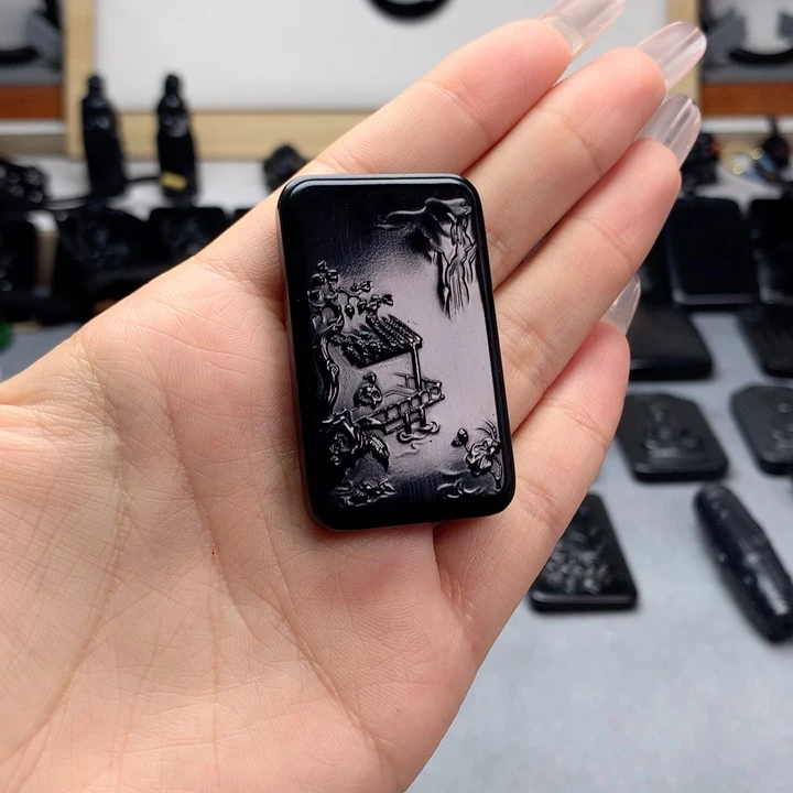 和田玉（墨玉）未镶嵌挂件