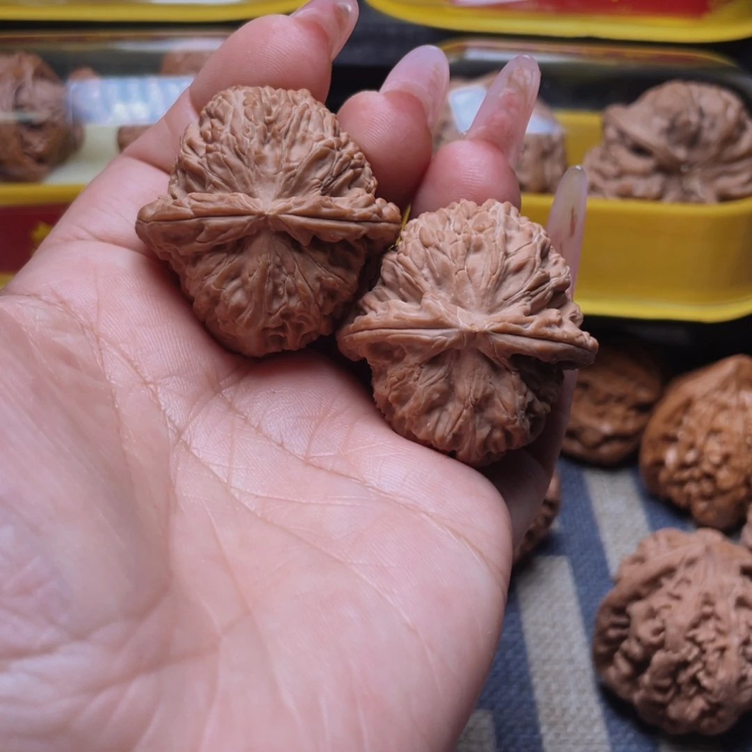 梵***k核桃38白狮子文玩