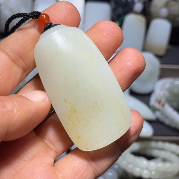 和田玉颈饰未镶嵌喇***维