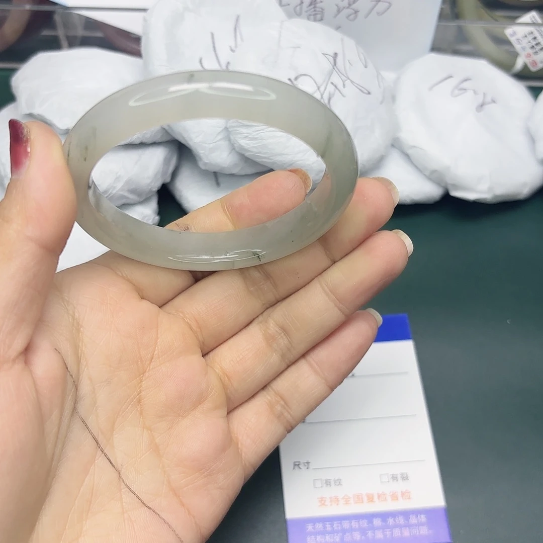 石英质玉未镶嵌手镯3/5859