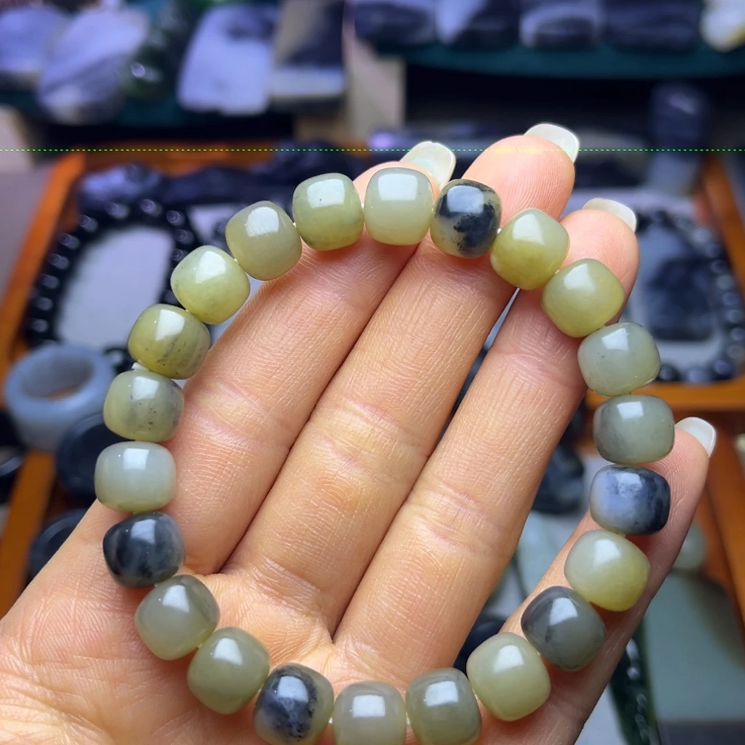 和田玉未镶嵌手串