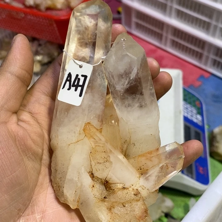 水晶水晶原石摆件未镶嵌蘑***员