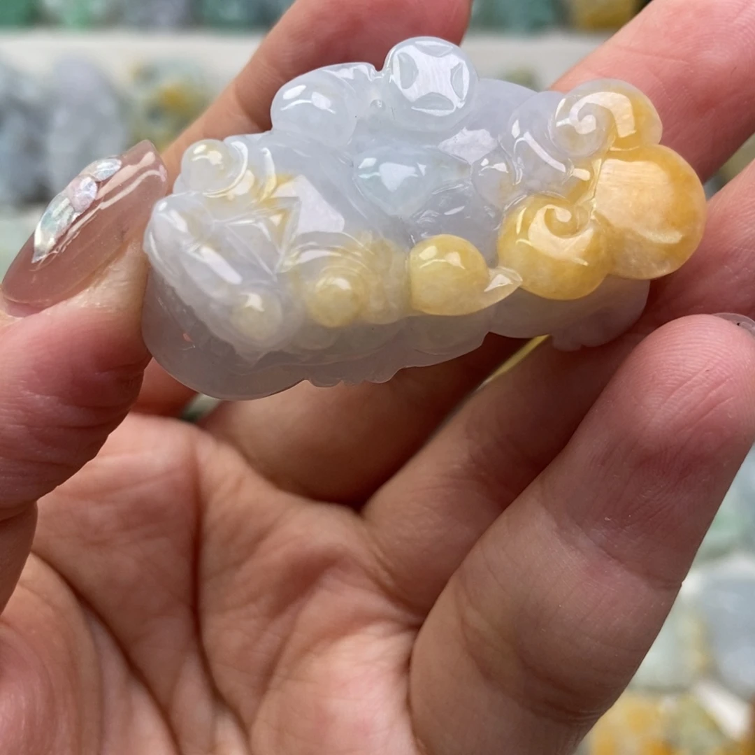 翡翠吊坠(赠链)未镶嵌