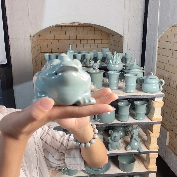 瓷片汝瓷茶宠金蟾圈足烧仿古釉微瑕