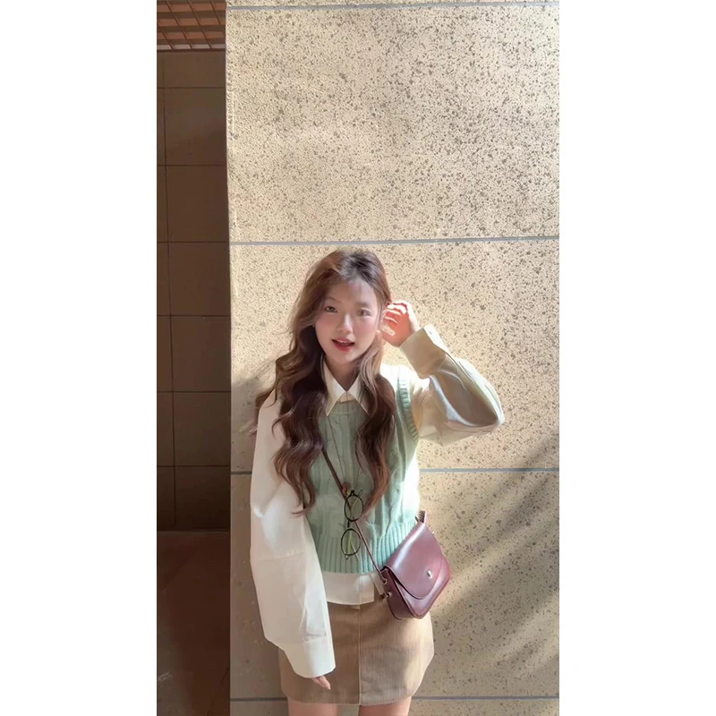 2025巨好看的一整套韩系早秋氛围感穿搭叠穿衬衫马甲裙子三件套