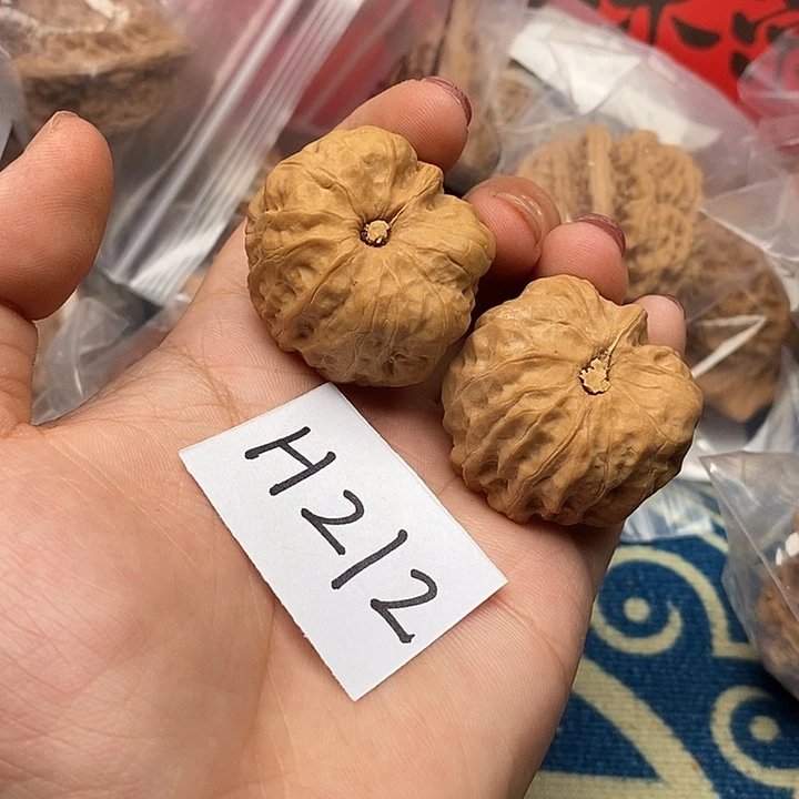 文玩核桃把件一帆风顺