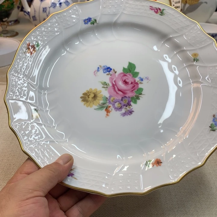 紫砂金瓷阁精品瓷器店