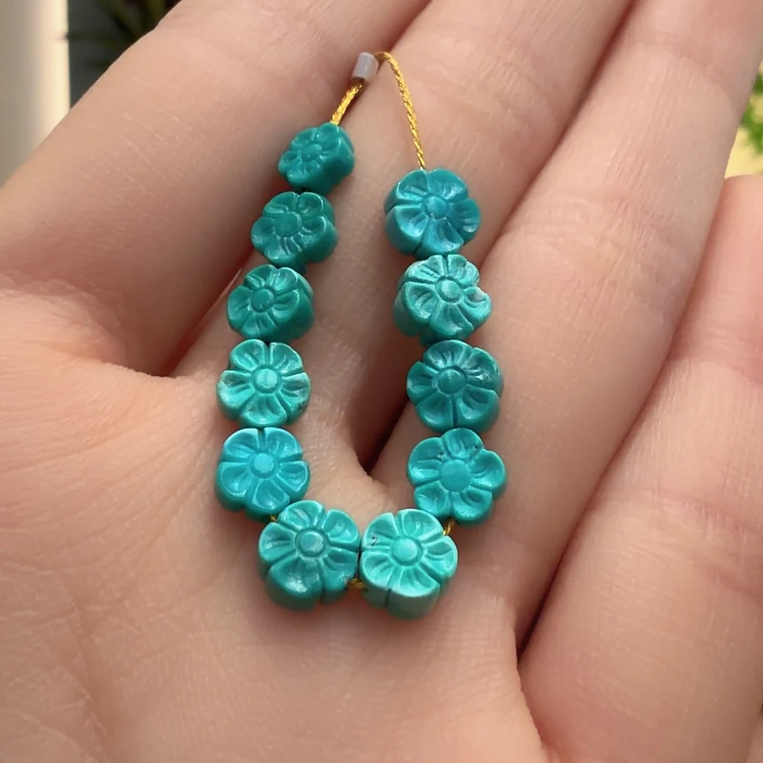 绿松石未镶嵌颈饰