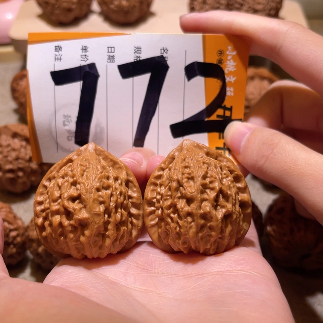 把件文玩核桃38金牛仙台公子帽