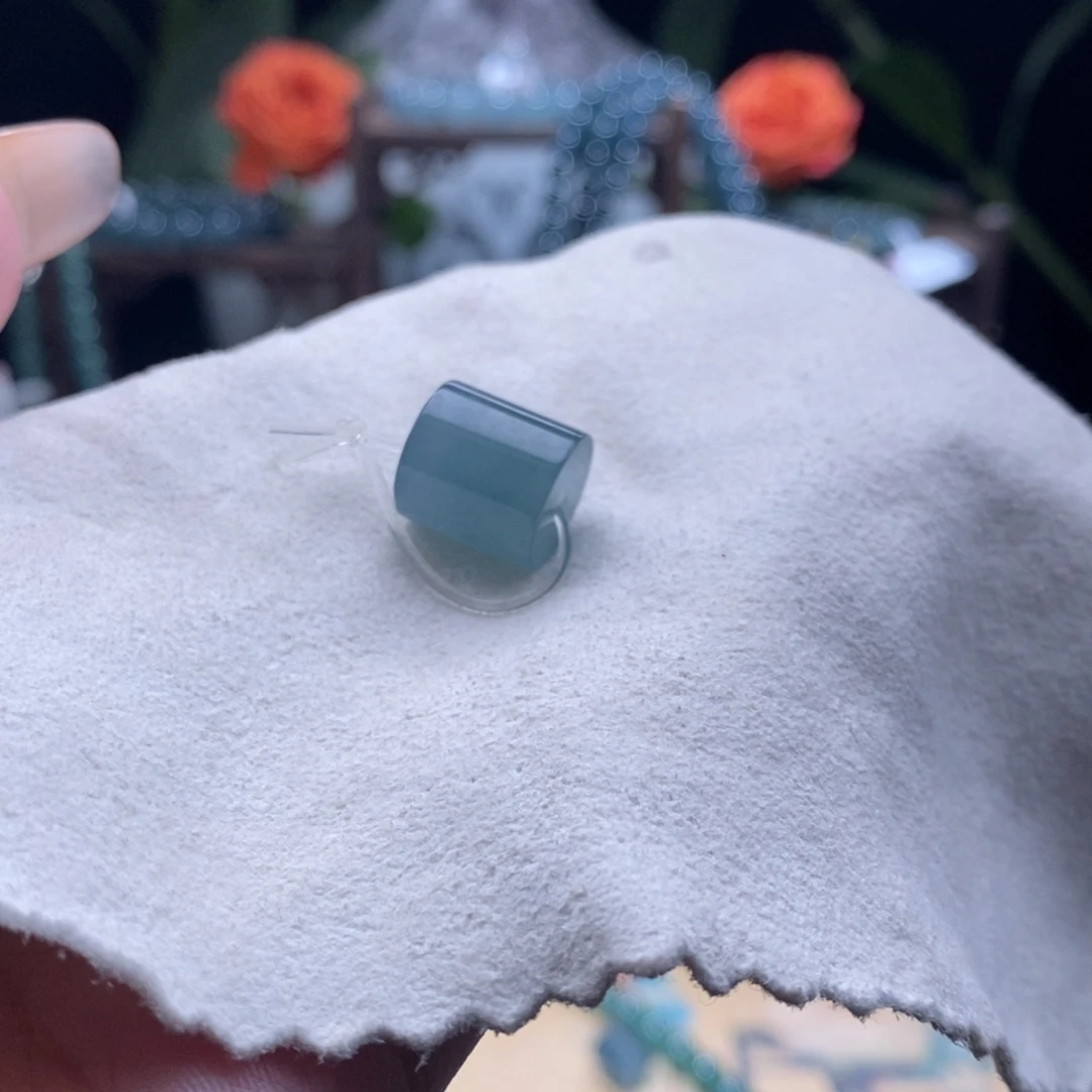 翡翠散珠田***?卡12.8桶珠一方