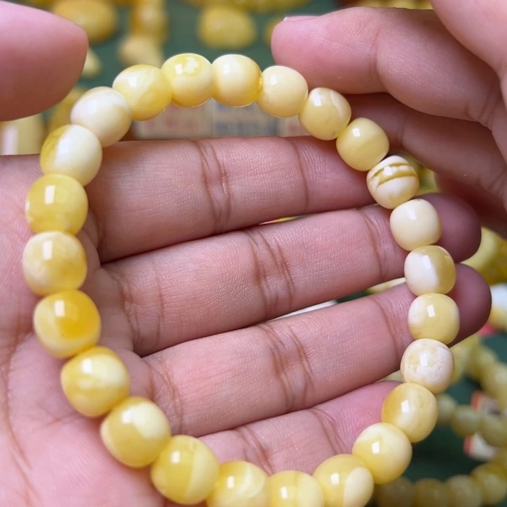 蜜蜡未镶嵌珠宝奇石