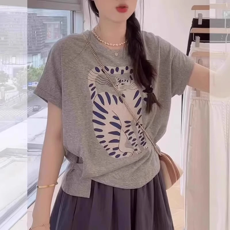 灰色猫咪印花宽松短袖T恤女夏季纯棉不规则特别漂亮掐腰侧扣上衣