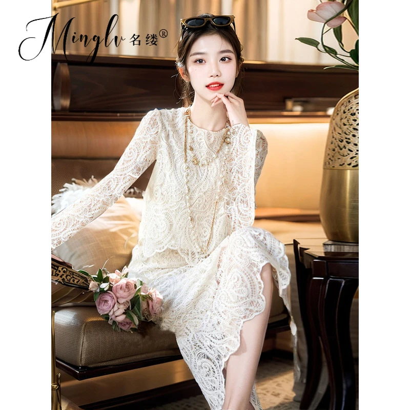 秋季独特漂亮风情万种套装裙米白色蕾丝衫荷叶边半裙两件式洋装