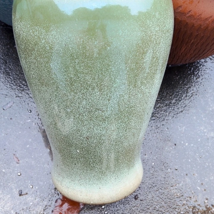 紫砂花盆高约32口约18绿色