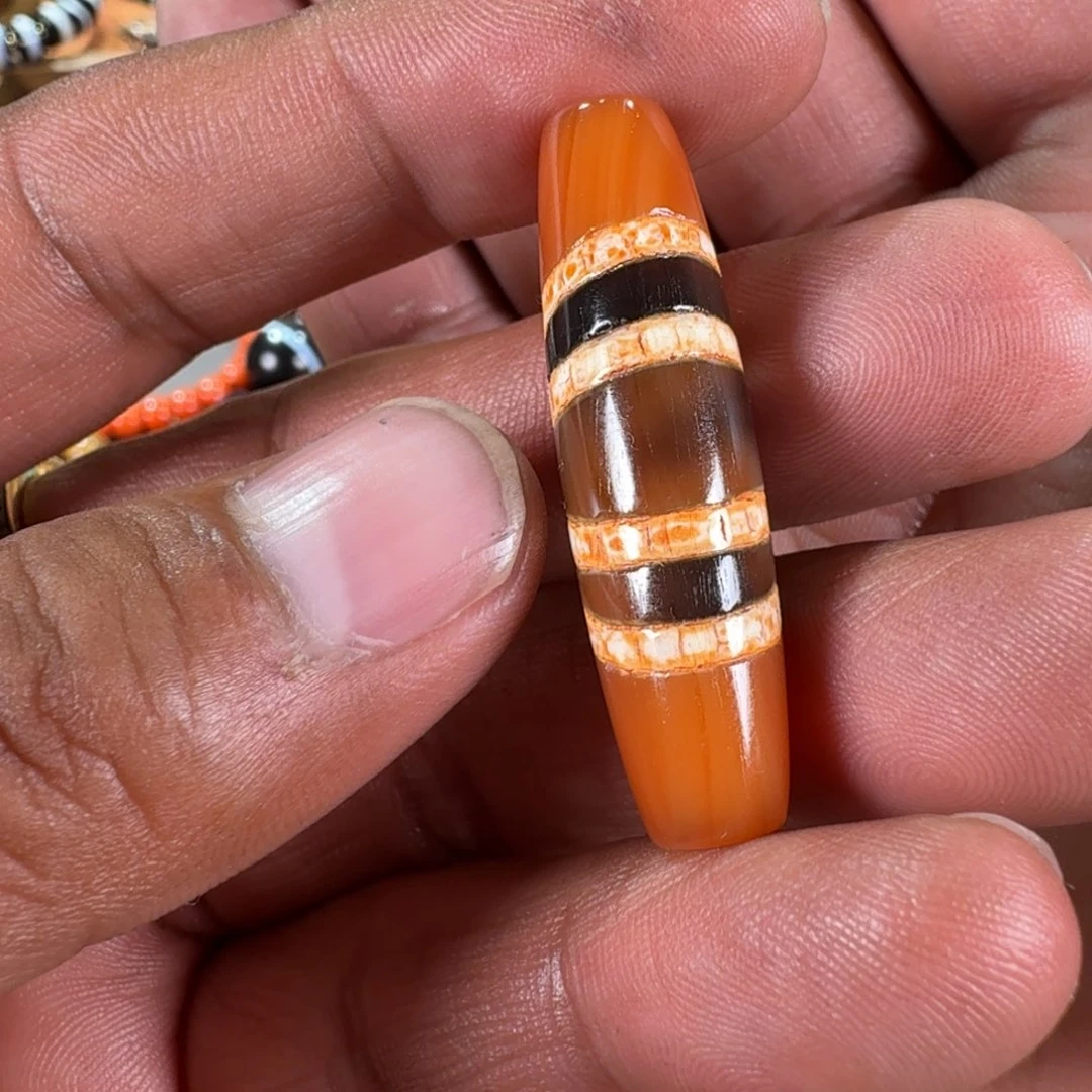 ****.颈饰琉璃精品珠子