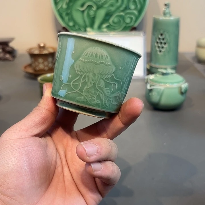 瓷片龙泉青瓷福利青瓷